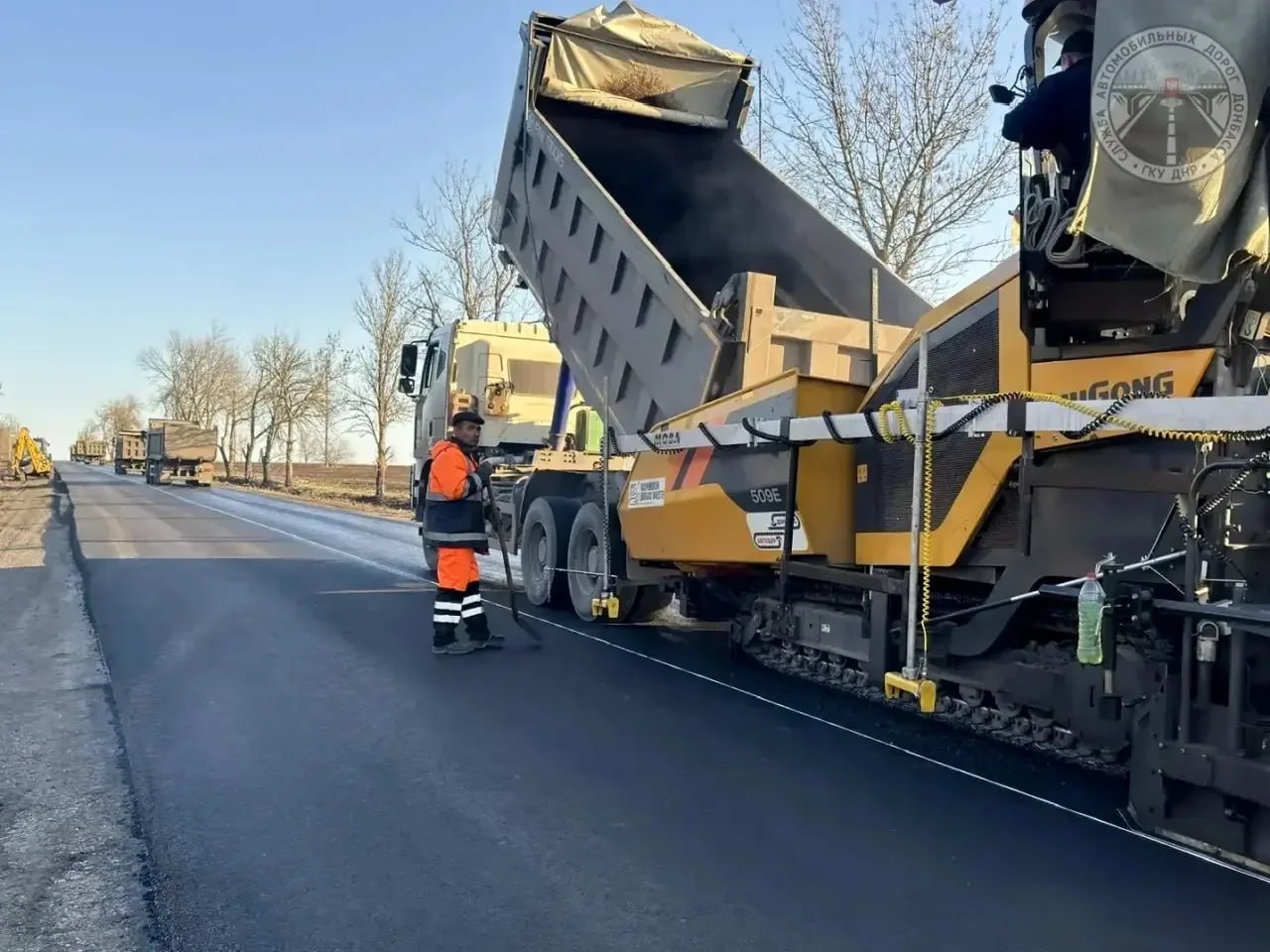 Александр Бондаренко: Ремонт дороги Новотроицкое–Викторовка в Волновахском округе набирает обороты Александр Бондаренко: Ремонт дороги Новотроицкое–Викторовка в Волновахском округе набирает обороты