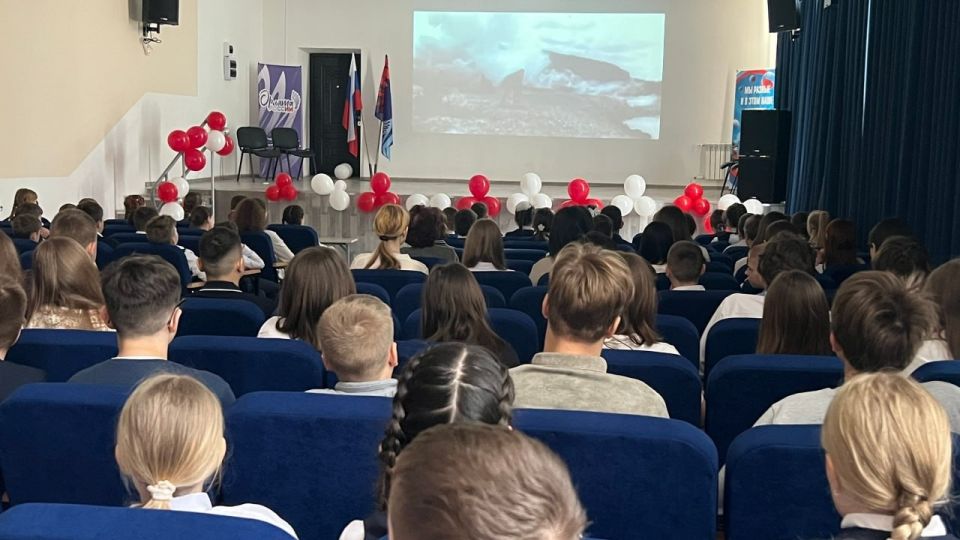 В школе Кировского состоялась премьера документального фильма «Комбат. Память»