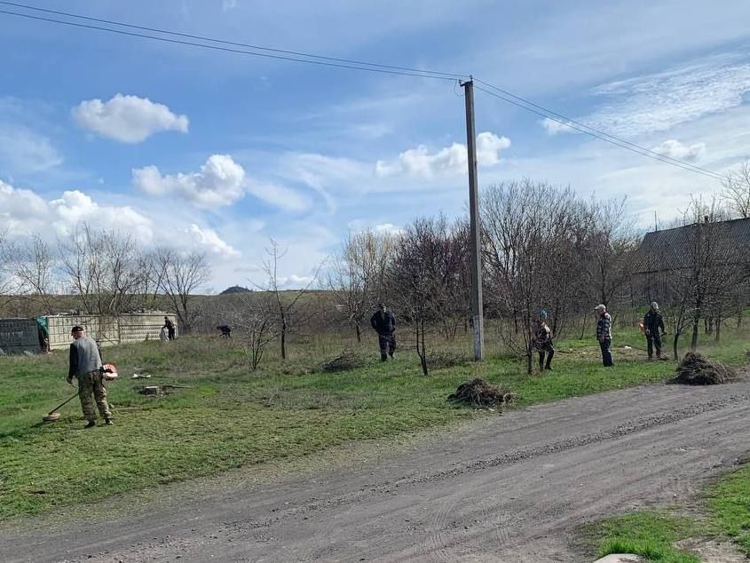 Жители Шахтерского округа продолжают наводить порядок Жители Шахтерского округа продолжают наводить порядок