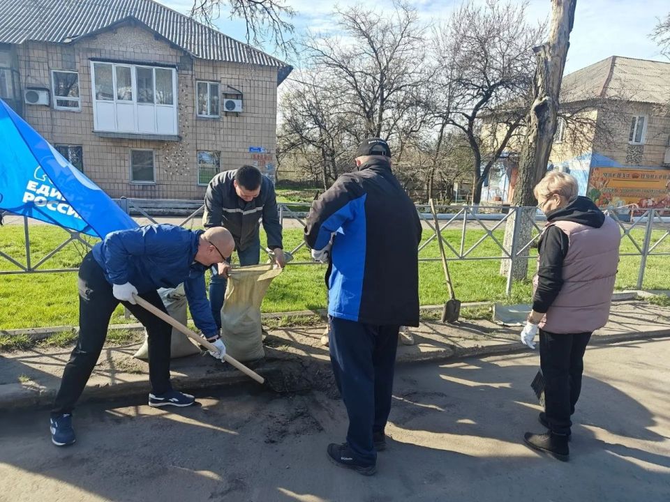 Сергей Ермаков: В городском округе Снежное состоялся первый общегородской субботник Сергей Ермаков: В городском округе Снежное состоялся первый общегородской субботник