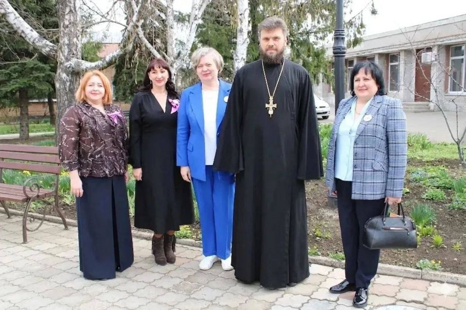 Светлые встречи в преддверии Пасхи: «Единомышленницы» творят добро Светлые встречи в преддверии Пасхи: «Единомышленницы» творят добро