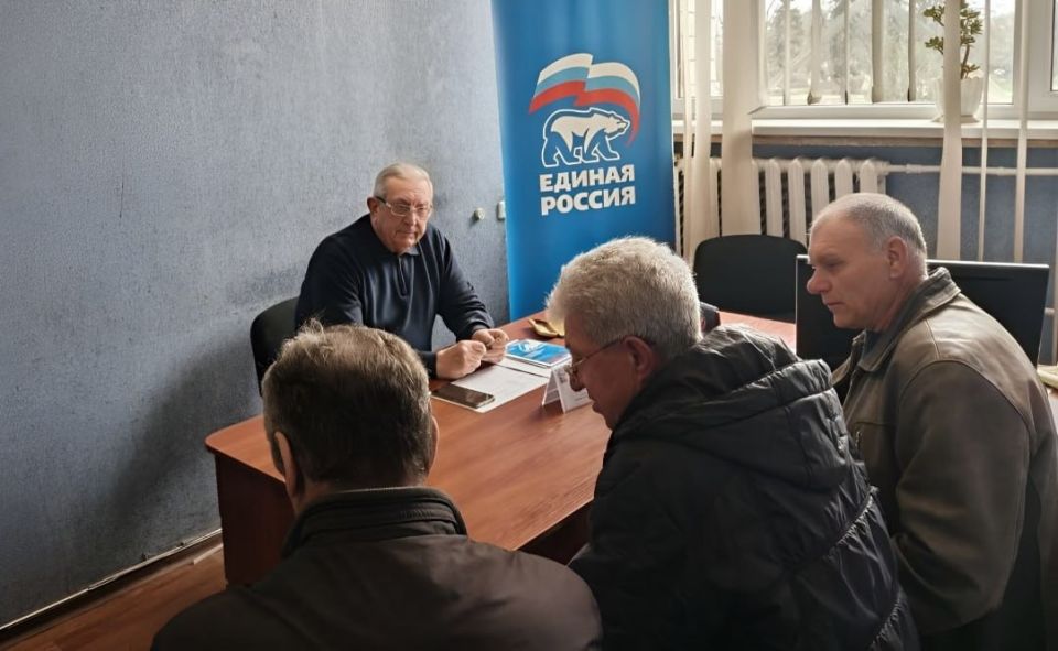 Прием граждан в Донецке: депутаты Народного Совета помогают в решении вопросов газификации и компенсаций Прием граждан в Донецке: депутаты Народного Совета помогают в решении вопросов газификации и компенсаций