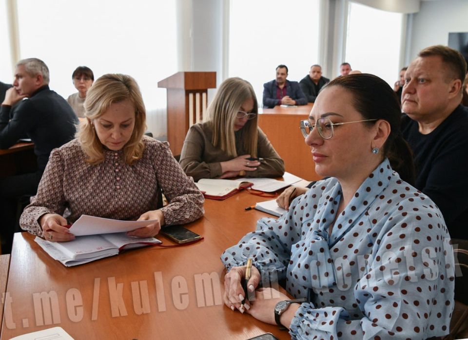 Алексей Кулемзин: Провел сегодня рабочее совещание по вопросам жилищно-коммунального хозяйства, санитарного состояния и благоустройства Донецка Алексей Кулемзин: Провел сегодня рабочее совещание по вопросам жилищно-коммунального хозяйства, санитарного состояния и благоустройства Донецка