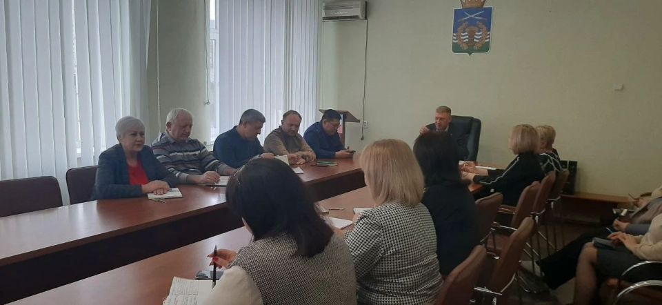 Сергей Юзвинкевич: Сегодня провёл расширенное аппаратное совещание с начальниками отделов и структурных подразделений Сергей Юзвинкевич: Сегодня провёл расширенное аппаратное совещание с начальниками отделов и структурных подразделений
