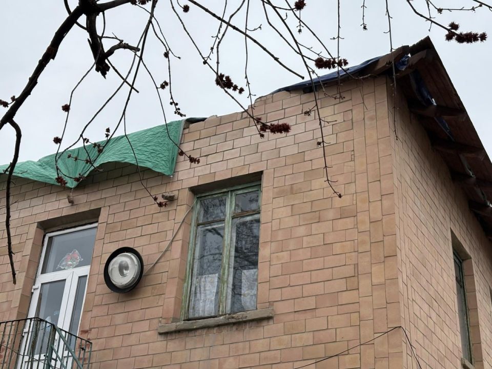 Александр Шатов: В шахтерском детсаду № 9 приступили к демонтажу кровли благодаря сахалинцам Александр Шатов: В шахтерском детсаду № 9 приступили к демонтажу кровли благодаря сахалинцам
