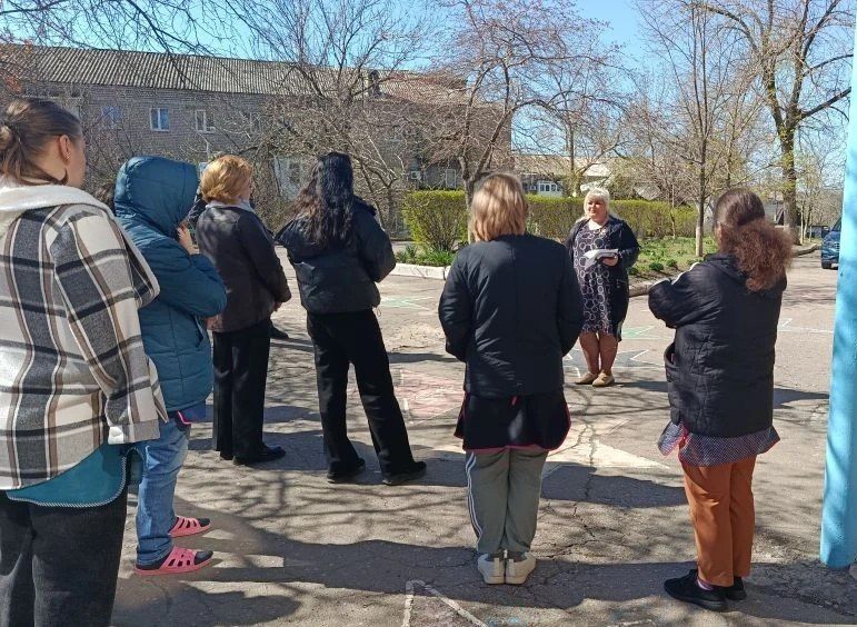 Сегодня, 6 апреля, депутат Макеевского городского совета первого созыва Оксана Бевцык встретилась с жителями пгт