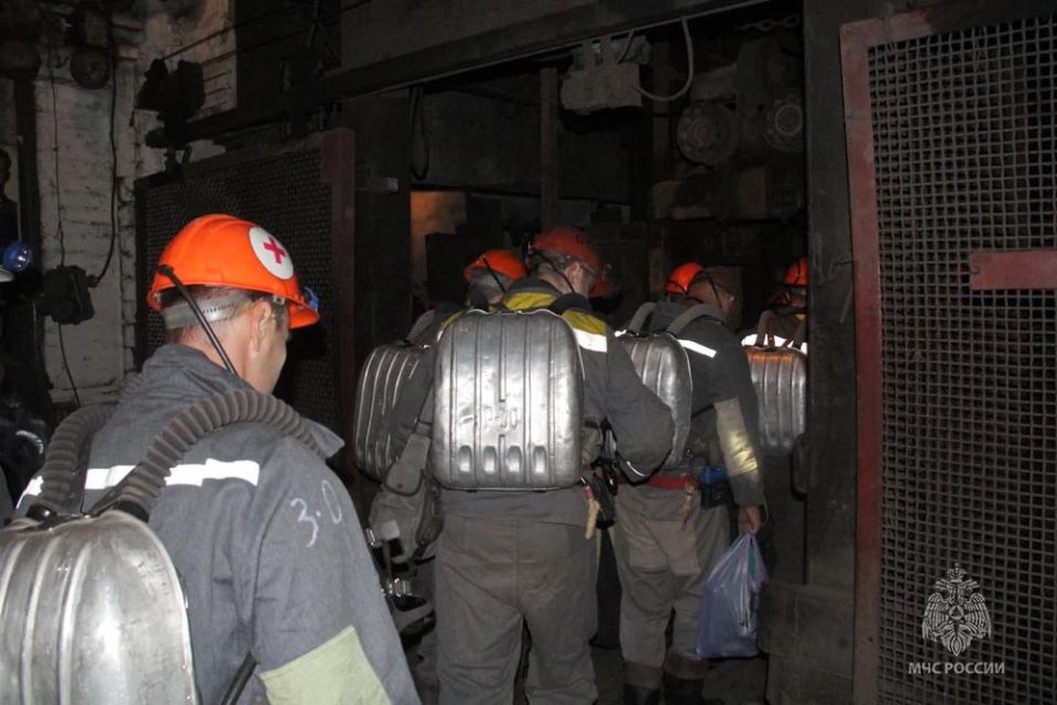 #МЧСДНР_СВОД за сутки. Ликвидировано 42 пожара, из них ландшафтных – 12. Сапёры МЧС 4 раза привлекались для обследования территории ДНР