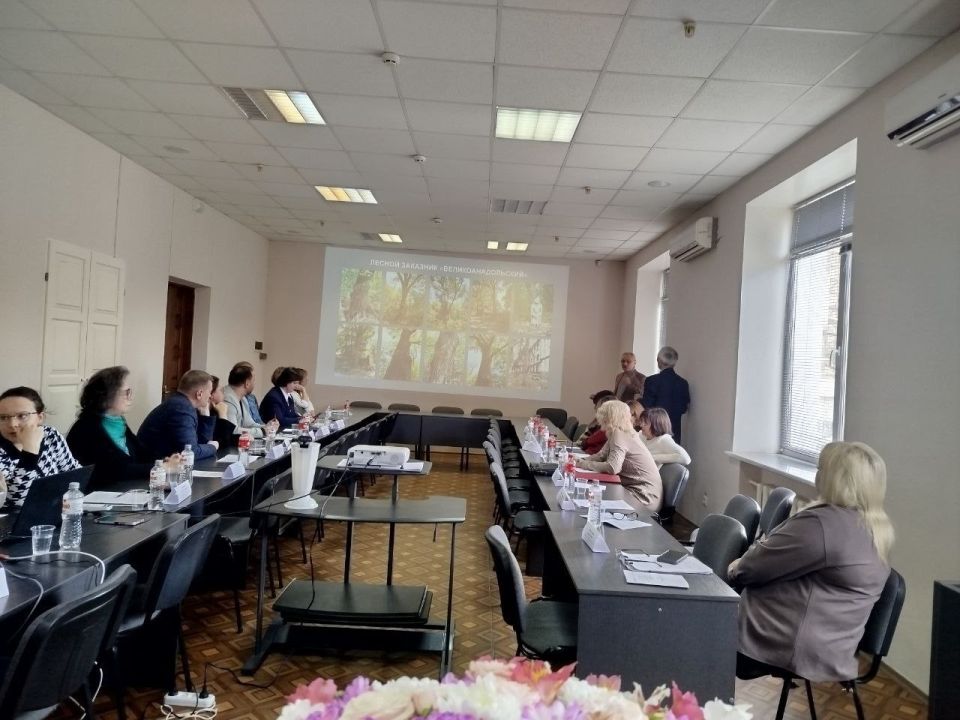 Принял участие в работе III Всероссийского научно-практического семинара "Государство, регион и общественность в природоохранной деятельности", проходившего сегодня в ФГБУВО "Донецкий государственный университет" Принял участие в работе III Всероссийского научно-практического семинара "Государство, регион и общественность в природоохранной деятельности", проходившего сегодня в ФГБУВО "Донецкий государственный университет"