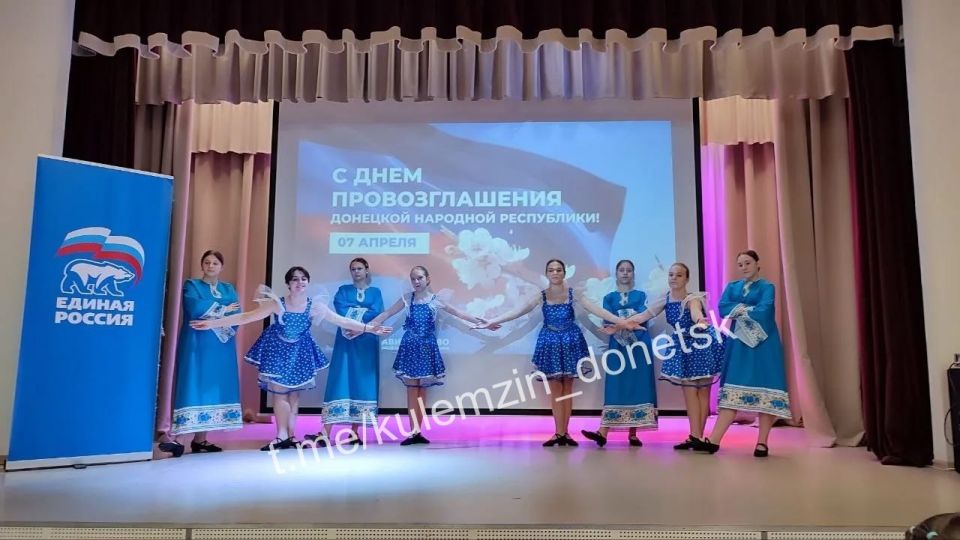 В клубе села Бирюки в рамках проекта «Историческая память» партии «Единая Россия» состоялся исторический круиз «Как это было» В клубе села Бирюки в рамках проекта «Историческая память» партии «Единая Россия» состоялся исторический круиз «Как это было»