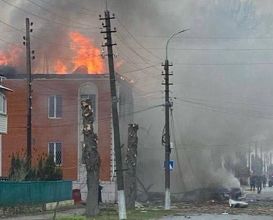 Взрыв произошел на танкере в Панамском канале: загорелось топливо, огонь перекинулся на бензовозы, — СМИ Взрыв произошел на танкере в Панамском канале: загорелось топливо, огонь перекинулся на бензовозы, — СМИ