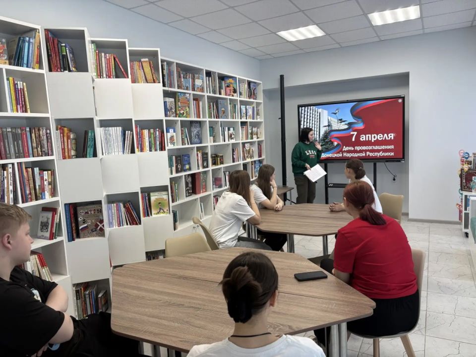 В Донецкой Народной Республике прошёл День единых действий «ДНР: память, достоинство, будущее» В Донецкой Народной Республике прошёл День единых действий «ДНР: память, достоинство, будущее»
