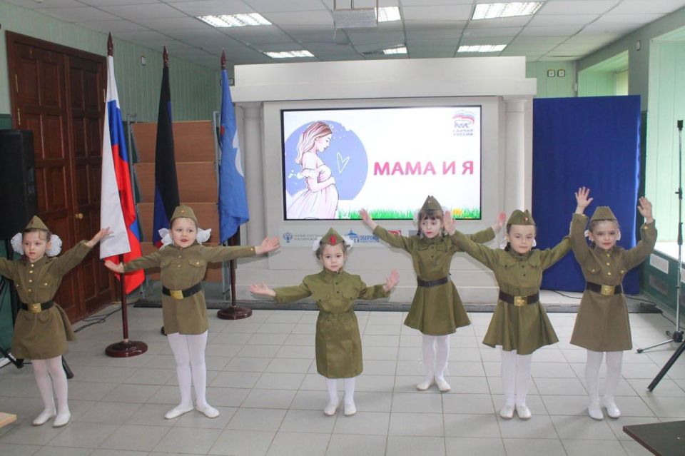 В округе прошёл праздник для будущих мам «Мама и Я»! В округе прошёл праздник для будущих мам «Мама и Я»!