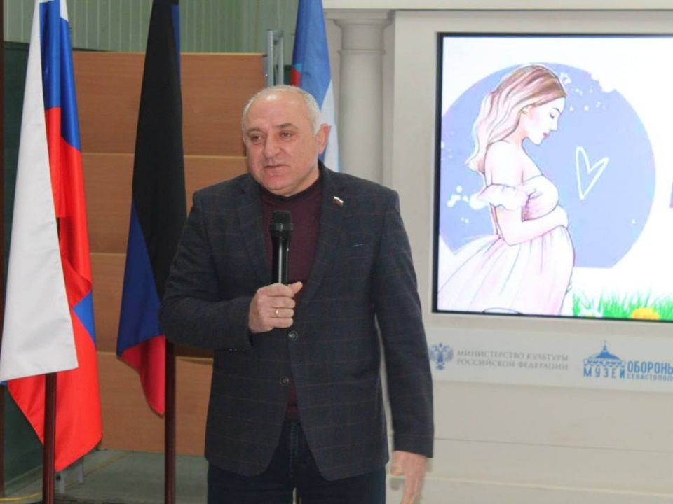 В Мангушском округе прошел праздник «Мама и я» для будущих мам в рамках партийного проекта «Здоровое будущее» В Мангушском округе прошел праздник «Мама и я» для будущих мам в рамках партийного проекта «Здоровое будущее»