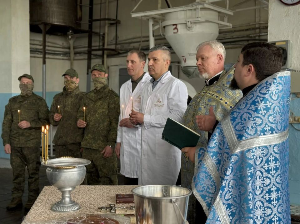 Александр Шатов: В Шахтерске дан старт производству куличей Александр Шатов: В Шахтерске дан старт производству куличей