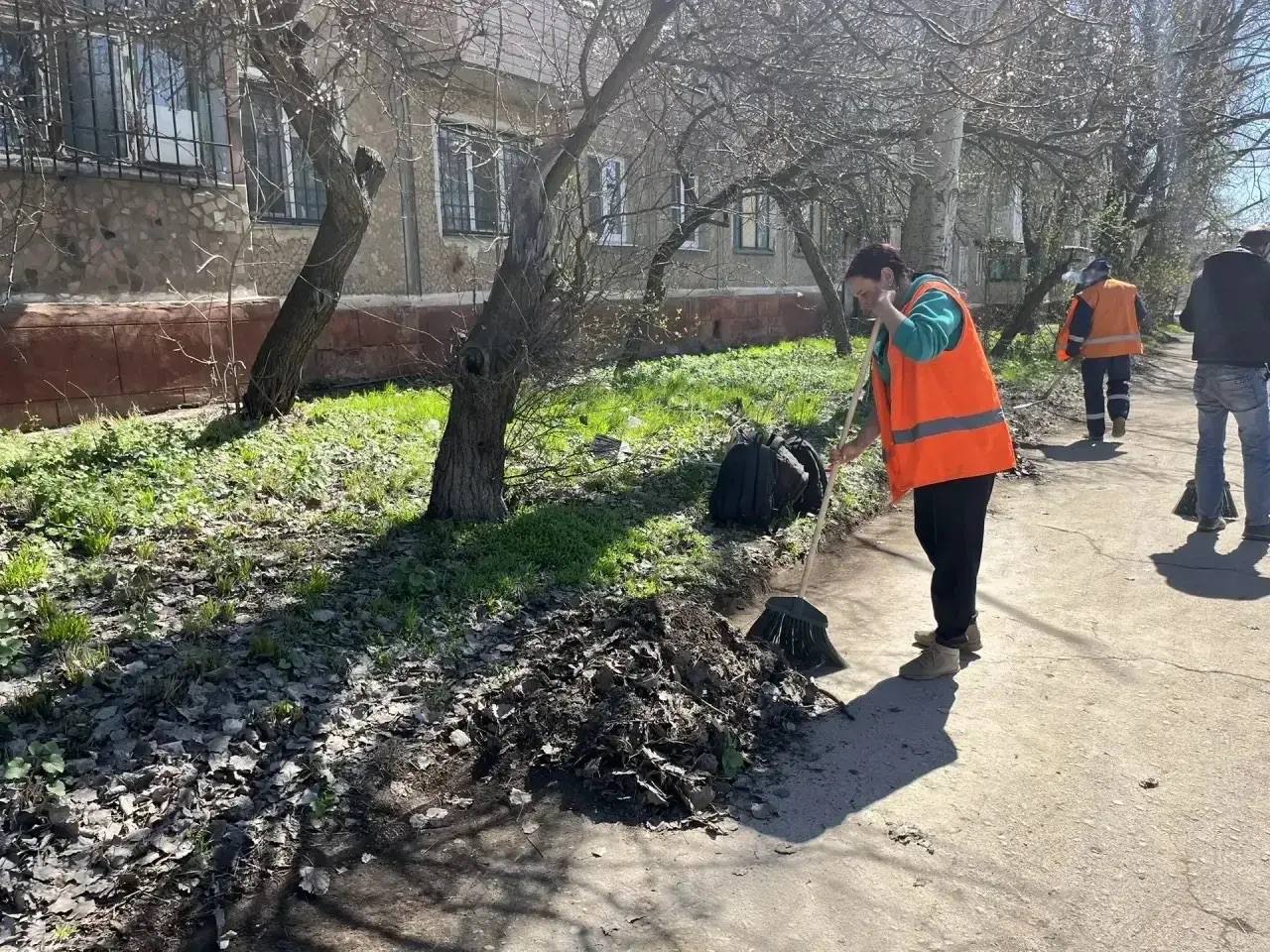 О работах МУП «Простор». Муниципальное унитарное предприятие «Простор» ежедневно выполняет все необходимые работы по содержанию городских улиц О работах МУП «Простор». Муниципальное унитарное предприятие «Простор» ежедневно выполняет все необходимые работы по содержанию городских улиц