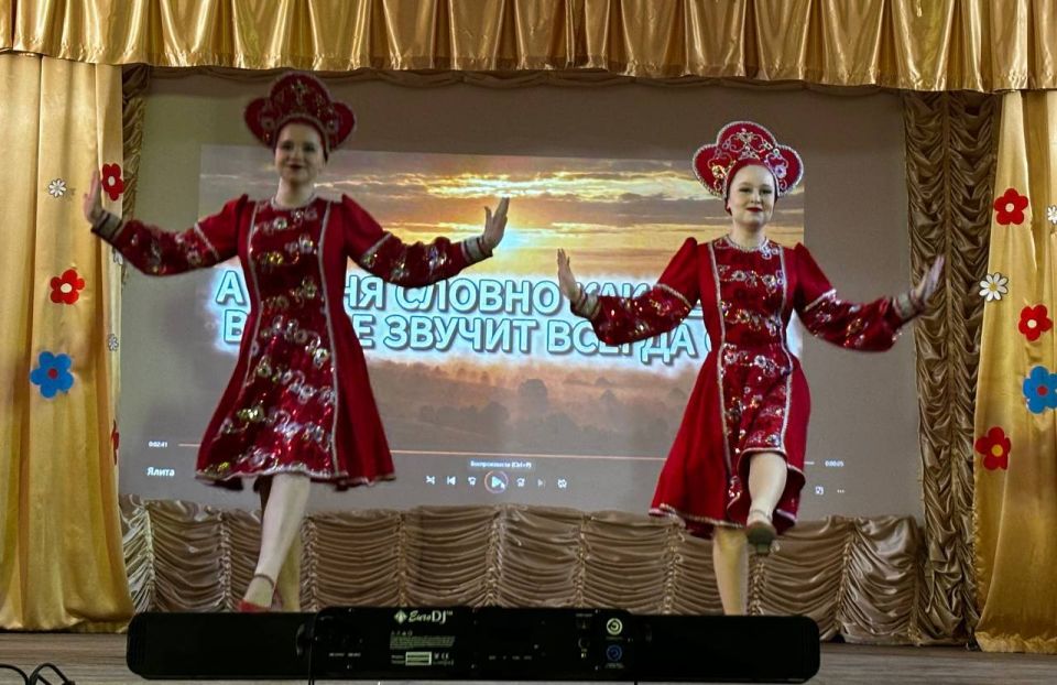 В Год единства народов России в округе продолжается творческая эстафета «От села к селу», и каждый новый этап наполняет сердца жителей теплотой и радостью В Год единства народов России в округе продолжается творческая эстафета «От села к селу», и каждый новый этап наполняет сердца жителей теплотой и радостью