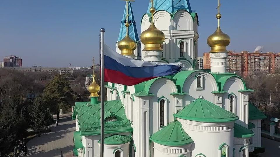 Сегодня у нас особенный день — сразу два больших праздника