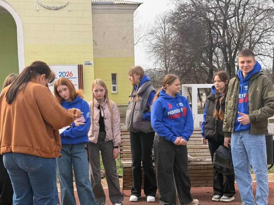 В Амвросиевке прошла Всероссийская акция «10 000 шагов к жизни»