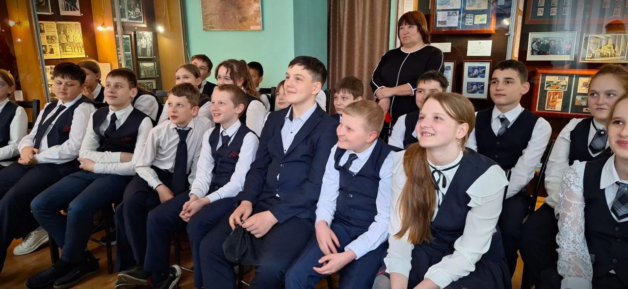 Информационный экскурс «Космос: будь в курсе!» Информационный экскурс «Космос: будь в курсе!»