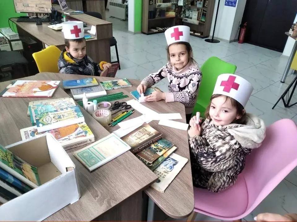 В Докучаевске завершилась Всероссийская акция «Неделя детской книги», посвященная Году единства народов России