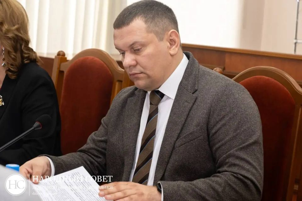 Константин Кузьмин: Обсудили организацию отдыха и оздоровления наших детей на предстоящее лето Константин Кузьмин: Обсудили организацию отдыха и оздоровления наших детей на предстоящее лето