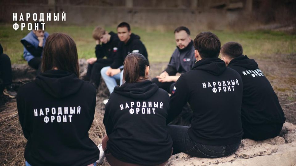 Тимуровцы 2.0!. Не знаете, как провести выходные с пользой? Мы знаем! Молодёжка Народного фронта запустила гуманитарную миссию выходного дня Тимуровцы 2.0!. Не знаете, как провести выходные с пользой? Мы знаем! Молодёжка Народного фронта запустила гуманитарную миссию выходного дня