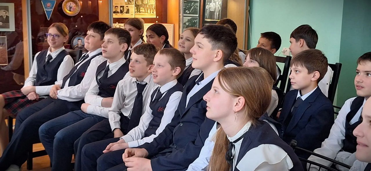 Информационный экскурс «Космос: будь в курсе!» Информационный экскурс «Космос: будь в курсе!»