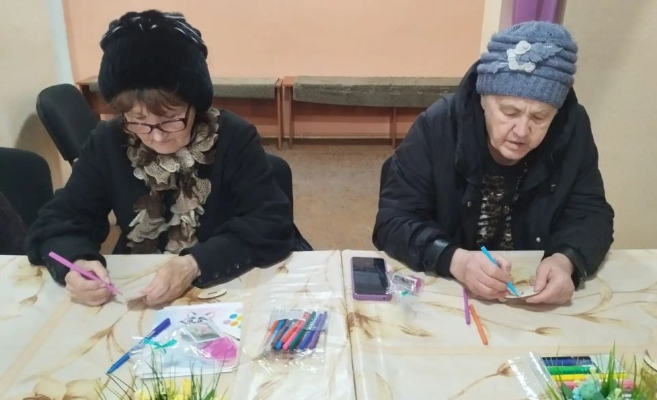 8 апреля в Государственном бюджетном учреждении социального обслуживания «Центр социального обслуживания Кировского района города Макеевки» прошел познавательный мастер-класс по росписи шаблона «Пасхальное яйцо» 8 апреля в Государственном бюджетном учреждении социального обслуживания «Центр социального обслуживания Кировского района города Макеевки» прошел познавательный мастер-класс по росписи шаблона «Пасхальное яйцо»