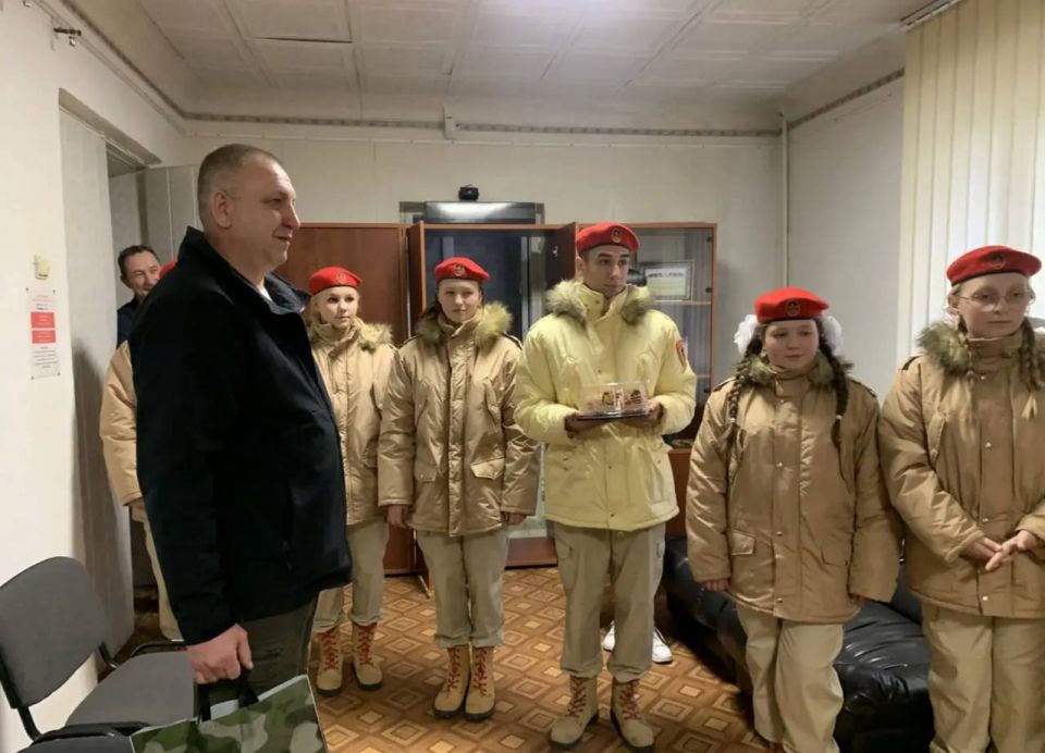 Юнармейцы поздравили сотрудников военных комиссариатов! Юнармейцы поздравили сотрудников военных комиссариатов!