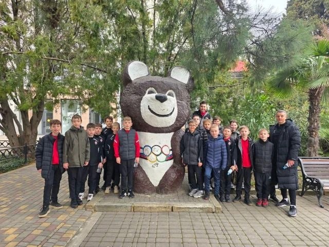 Турнир по футболу «Алушта Футбол Фест» Турнир по футболу «Алушта Футбол Фест»