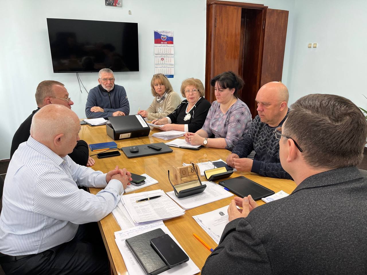 Василий Овчаров: Сегодня, 8 апреля, провел оперативное совещание по рабочим вопросам с участием заместителей Главы и руководителей структурных подразделений Администрации округа Василий Овчаров: Сегодня, 8 апреля, провел оперативное совещание по рабочим вопросам с участием заместителей Главы и руководителей структурных подразделений Администрации округа