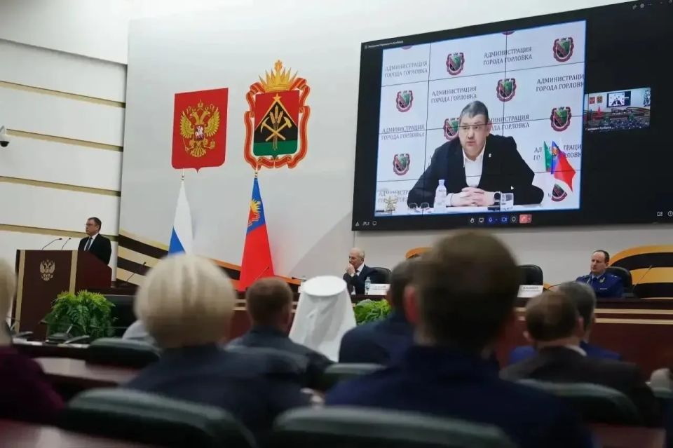 Иван Приходько: Сегодня в формате видеоконференцсвязи принял участие в 35 заседании Правительства Кузбасса, во время которого Губернатор региона Илья Владимирович Середюк предоставил отчет о работе Правительства за 2025 год Иван Приходько: Сегодня в формате видеоконференцсвязи принял участие в 35 заседании Правительства Кузбасса, во время которого Губернатор региона Илья Владимирович Середюк предоставил отчет о работе Правительства за 2025 год