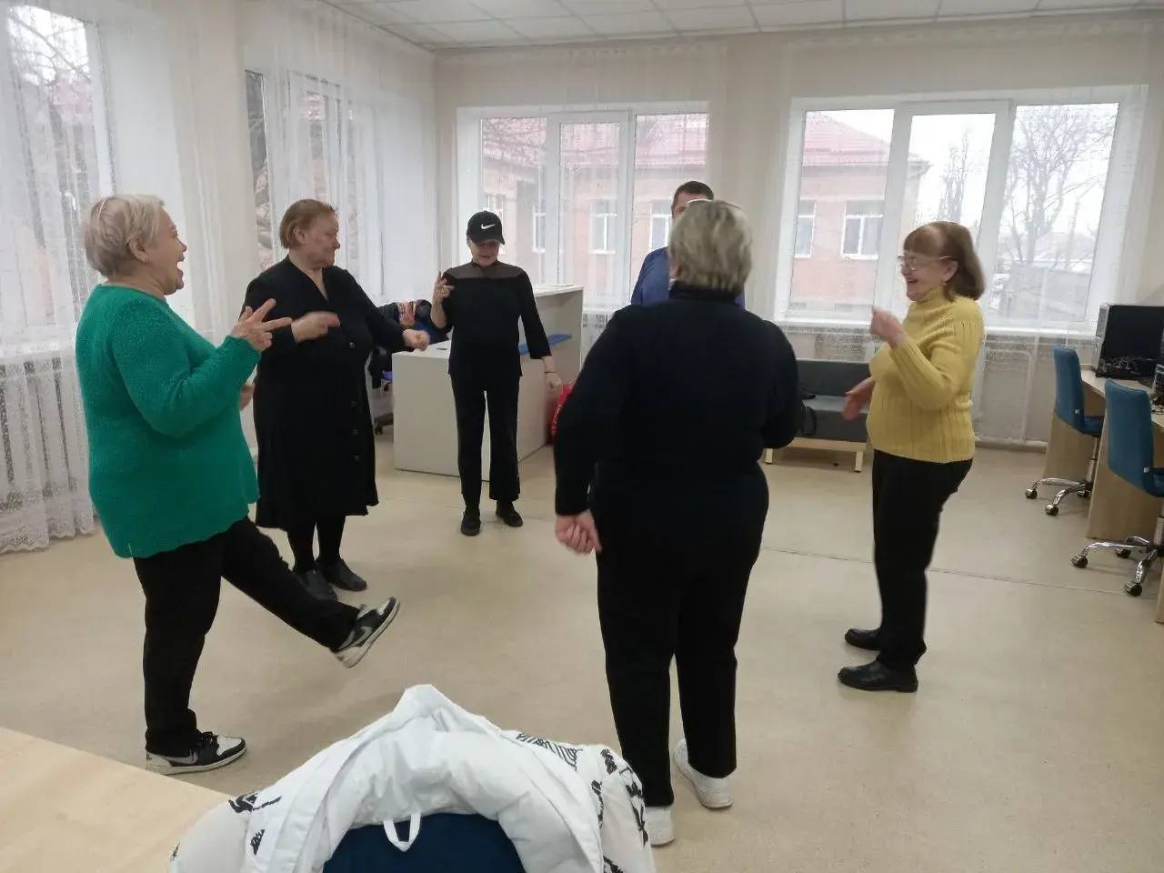 8 апреля в секторе интернет-обслуживания для участников Программы «60+» прошла игра «Здоровей душой и телом» 8 апреля в секторе интернет-обслуживания для участников Программы «60+» прошла игра «Здоровей душой и телом»