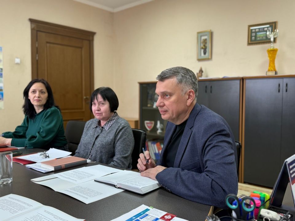 Ирина Кутенко: Сегодня состоялась встреча с первым проректором по молодежной политике и организации приема Санкт-Петербургского государственного университета Александром Вячеславовичем Бабичем Ирина Кутенко: Сегодня состоялась встреча с первым проректором по молодежной политике и организации приема Санкт-Петербургского государственного университета Александром Вячеславовичем Бабичем