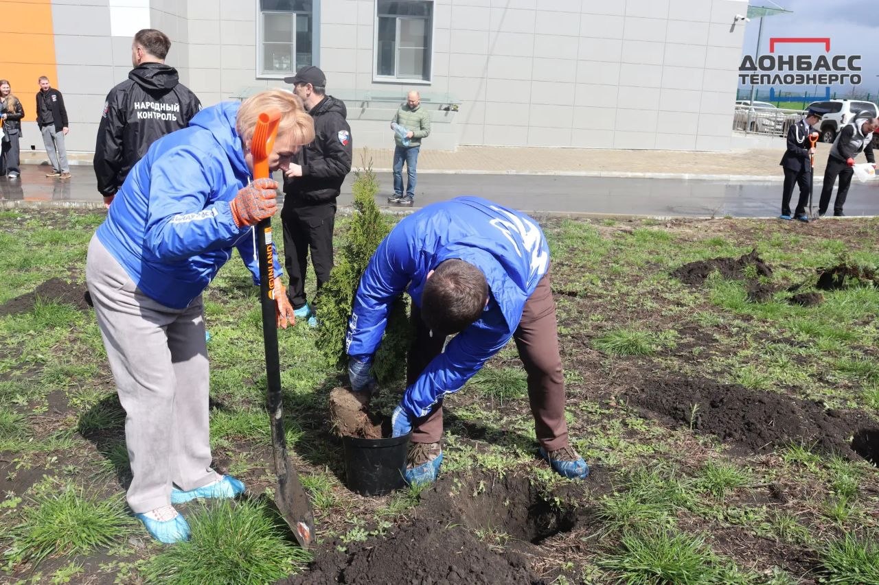 СЕРГЕЙ ПОЛХОВ ПРИНЯЛ УЧАСТИЕ В ЗАКЛАДКЕ БЛАГОВЕЩЕНСКОГО САДА НА ТЕРРИТОРИИ РЕСПУБЛИКАНСКОГО ПЕРИНАТАЛЬНОГО ЦЕНТРА В ДОНЕЦКЕ СЕРГЕЙ ПОЛХОВ ПРИНЯЛ УЧАСТИЕ В ЗАКЛАДКЕ БЛАГОВЕЩЕНСКОГО САДА НА ТЕРРИТОРИИ РЕСПУБЛИКАНСКОГО ПЕРИНАТАЛЬНОГО ЦЕНТРА В ДОНЕЦКЕ