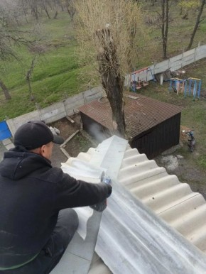 Сергей Желновач: В Дебальцево по итогам встреч с населением восстановлена кровля детского сада №4