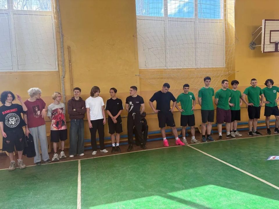 В Ждановке прошли соревнования по баскетболу В Ждановке прошли соревнования по баскетболу