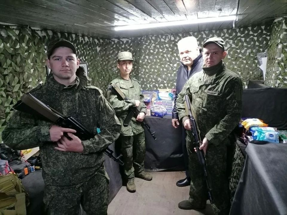 С любовью и благодарностью – нашим героям на передовой! С любовью и благодарностью – нашим героям на передовой!
