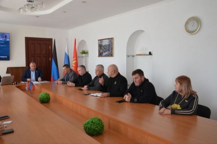 Внеочередное заседание Торезского городского совета