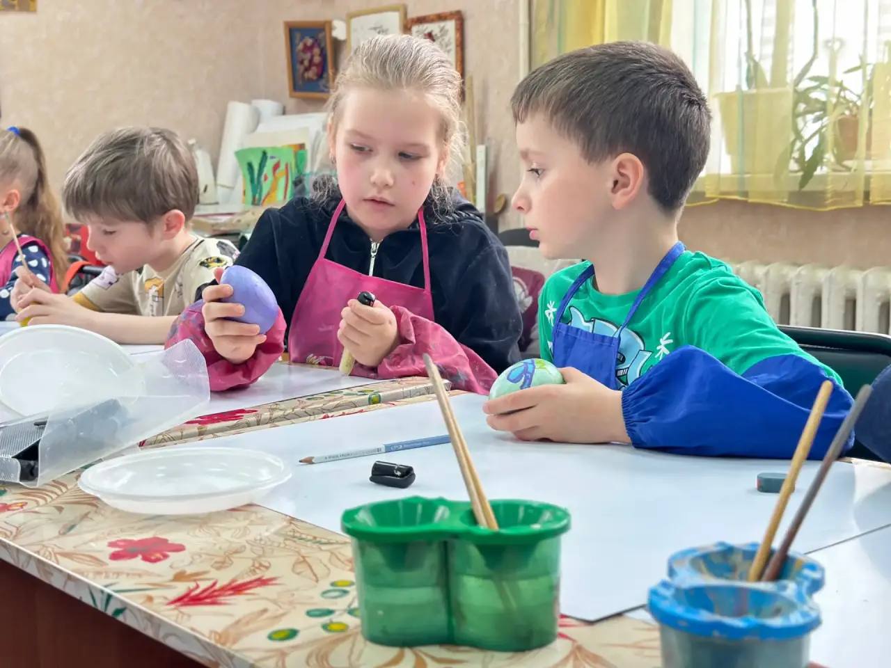 В преддверии самого светлого праздника – Пасхи – Центр детского и юношеского творчества Ворошиловского района распахнул свои двери для юных мастеров! В преддверии самого светлого праздника – Пасхи – Центр детского и юношеского творчества Ворошиловского района распахнул свои двери для юных мастеров!