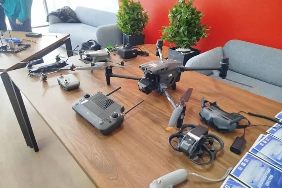 Новейшие разработки донецких ученых: В Донецком Доме молодежи «30/09» прошла форсайт-сессия по развитию беспилотных систем Новейшие разработки донецких ученых: В Донецком Доме молодежи «30/09» прошла форсайт-сессия по развитию беспилотных систем