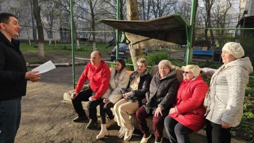 Сегодня состоялась рабочая встреча представителя Общественного совета с жителями посёлка, в ходе которой были разъяснены цели, задачи и ключевые механизмы взаимодействия совета с населением