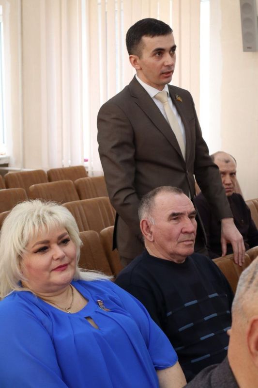 Валентина Харлашка: 9 апреля провела 69 заседание Макеевского городского совета Донецкой Народной Республики Валентина Харлашка: 9 апреля провела 69 заседание Макеевского городского совета Донецкой Народной Республики
