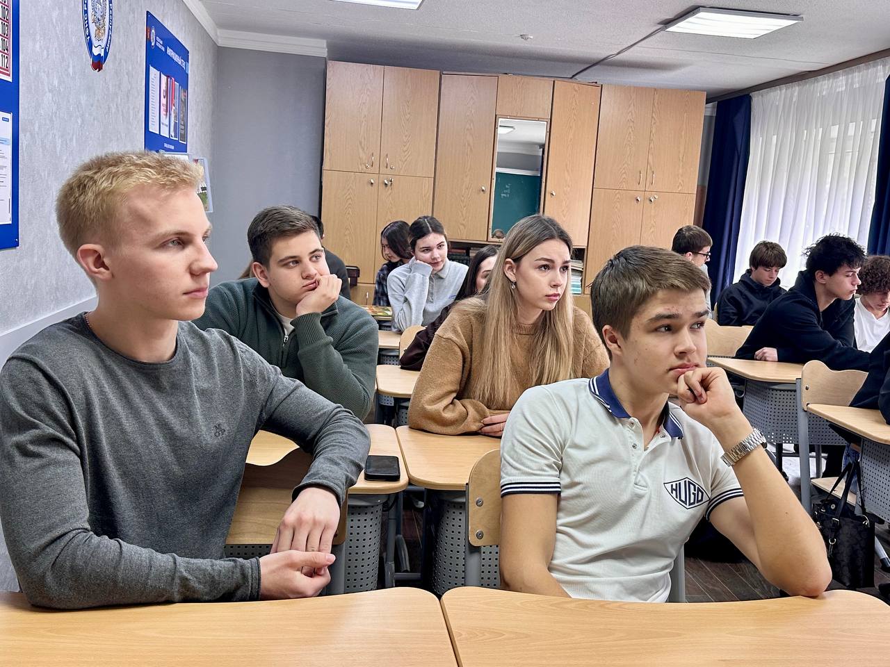 Продолжаем помогать развивать критическое мышление Продолжаем помогать развивать критическое мышление