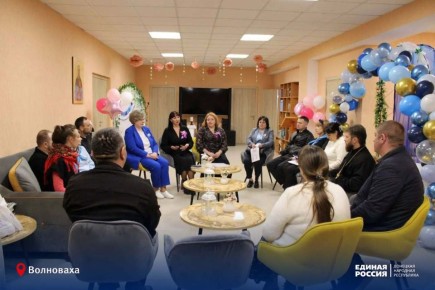 Накануне Пасхи: в Волновахе «Единомышленницы» провели благотворительную ярмарку