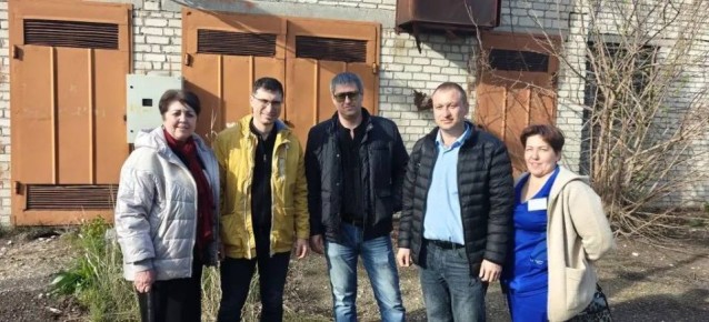 Борис Трима: В рамках выполнения поручения, данного мной на оперативном совещании, заместитель Чекалов Михаил провел рабочую встречу с сотрудниками ГБУ ДНР «Мангушская ЦРБ» и руководством Первомайского РЭС ФАО «ЮЗЭСК»