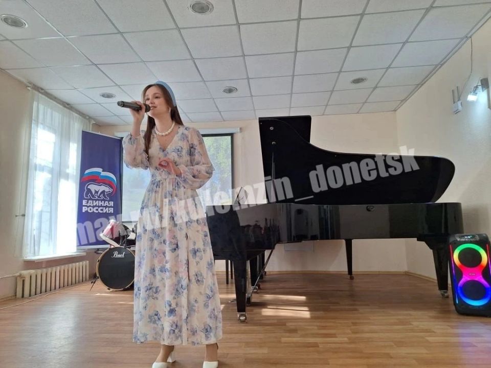 В Детской музыкальной школе № 2 в рамках проекта «Культура малой родины» партии «Единая Россия» состоялась музыкальная гостиная «Сергей Прокофьев: гимн солнцу» В Детской музыкальной школе № 2 в рамках проекта «Культура малой родины» партии «Единая Россия» состоялась музыкальная гостиная «Сергей Прокофьев: гимн солнцу»