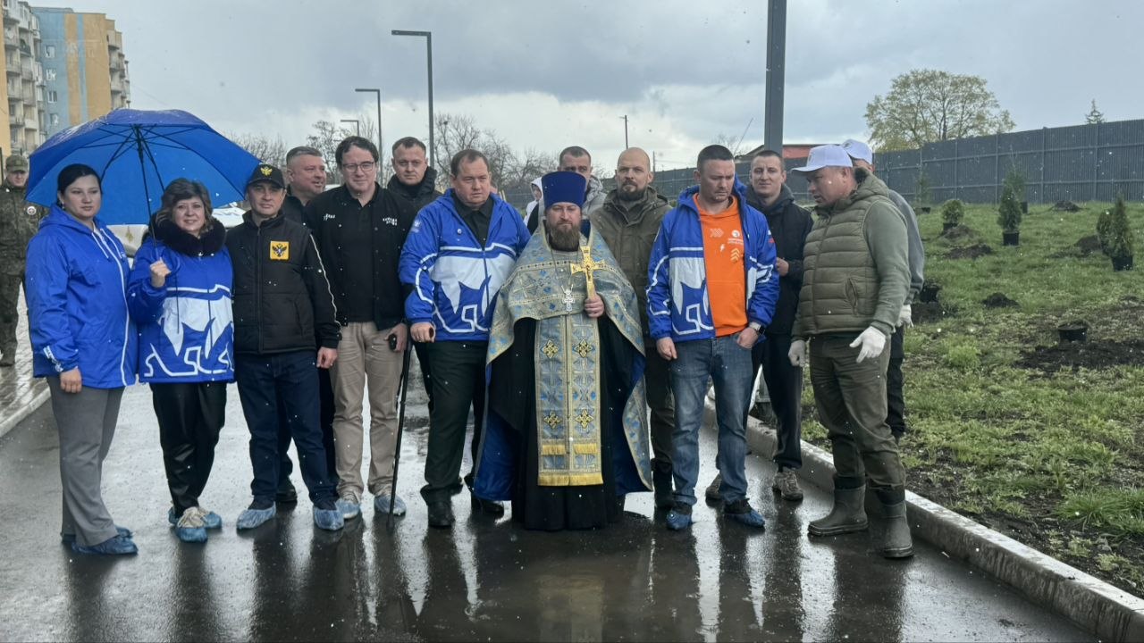 В Донецке заложили «Благовещенский Сад» у перинатального центра В Донецке заложили «Благовещенский Сад» у перинатального центра