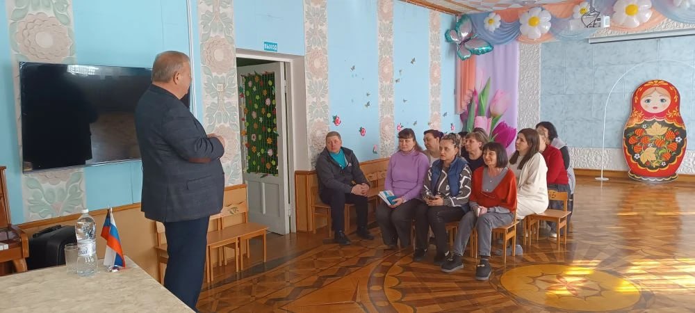 Сегодня, 9 апреля 2026 года, в рамках проекта «Управдом», депутат Донецкого городского Совета ДНР Михаил Рыбаков провел встречу с трудовым коллективом ГБДОУ "Детский сад комбинированного вида № 249 г. о. Донецк" по адресу:...