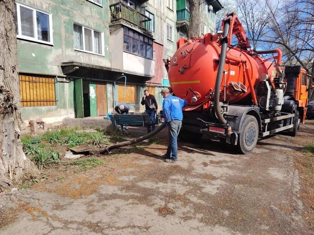 Кузбасский аварийно-восстановительный отряд продолжает работу в Горловке Кузбасский аварийно-восстановительный отряд продолжает работу в Горловке